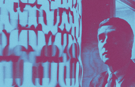 Brion Gysin devant la Dream Machine